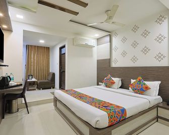 Hotel Ambassador - Vadodara - Habitación