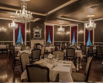 The Grand Hotel - Carleton Place - Restaurant