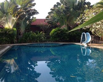 Market motel Aranyaprathet - Aranyaprathet - Piscina