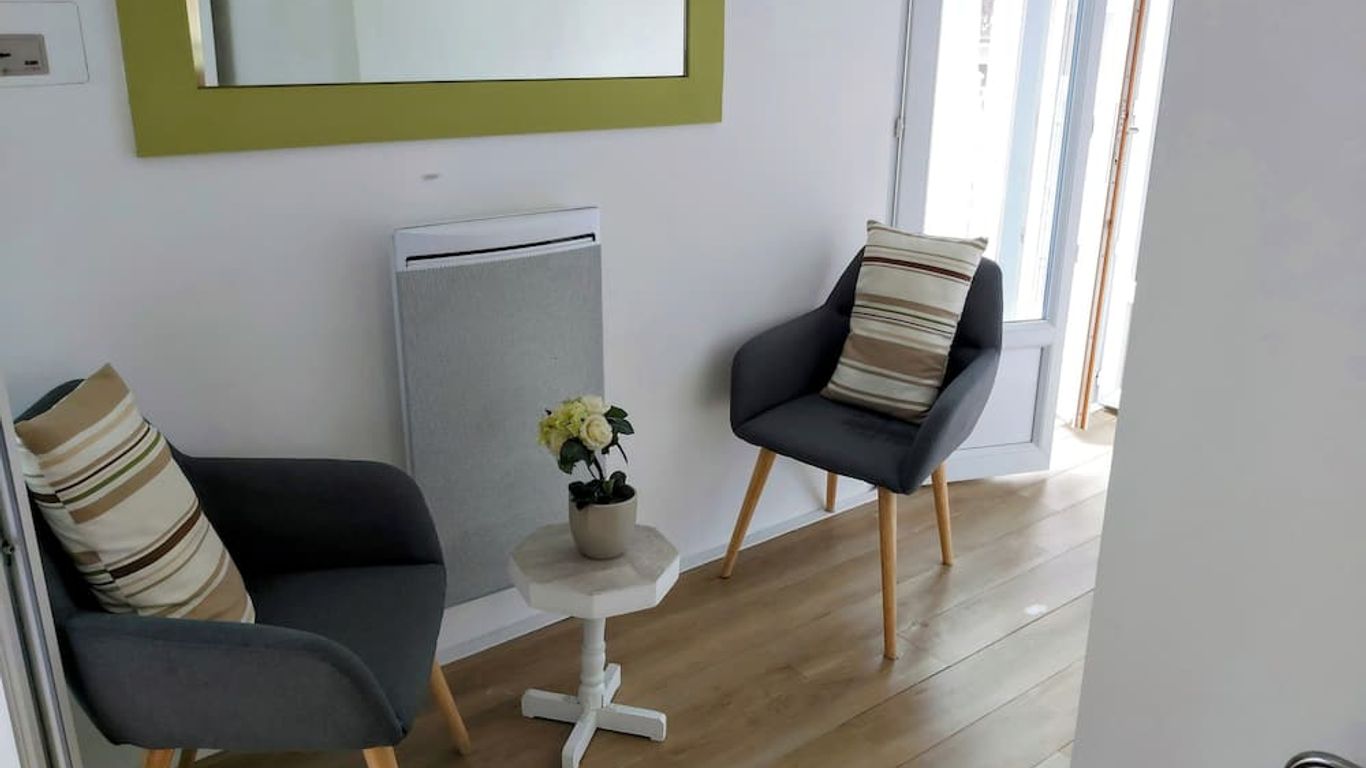 la Résidence Berceau de Bernadette - Bernadette's cradle - Near Bernadette'House