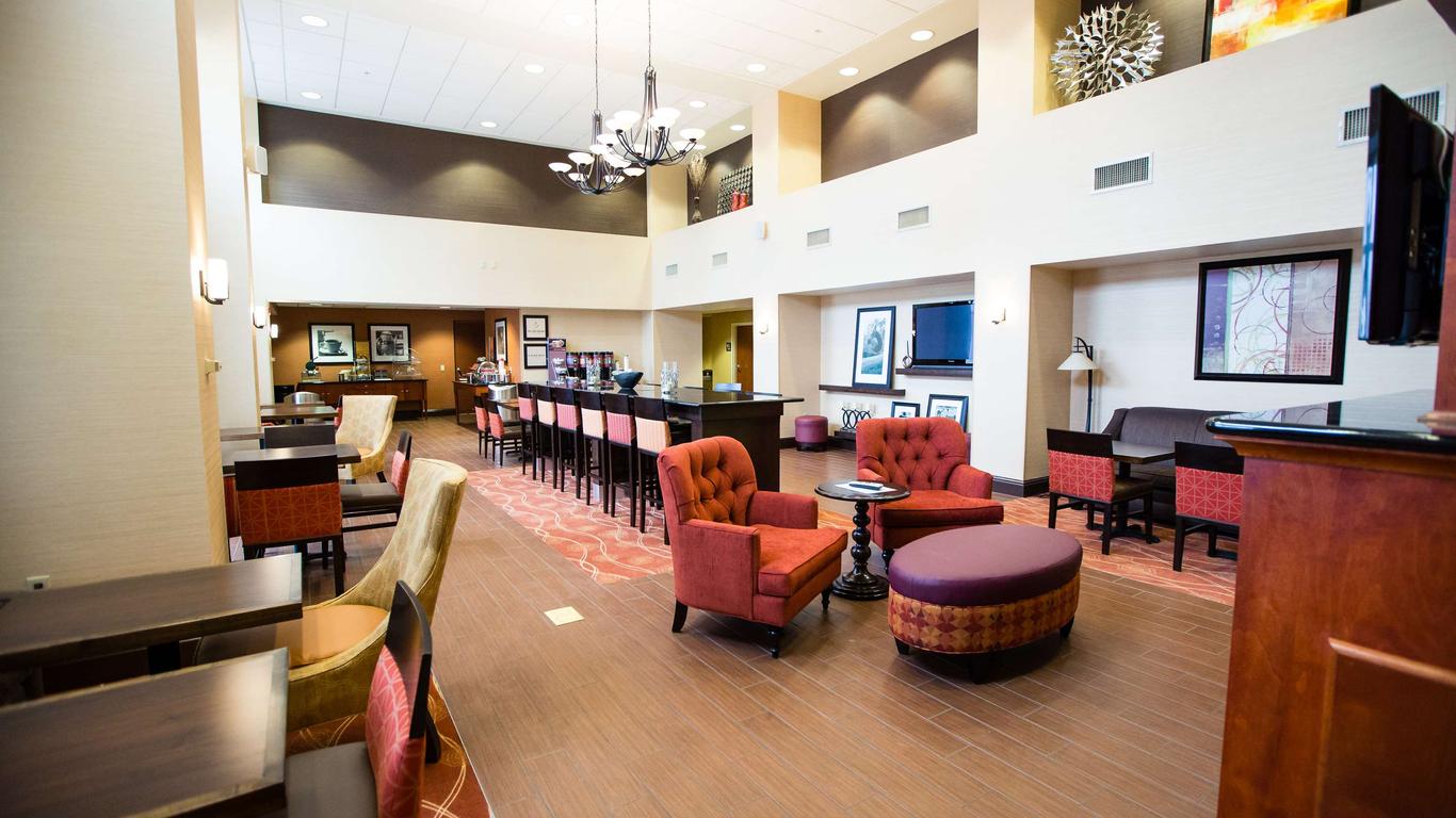 Hampton Inn & Suites Blairsville