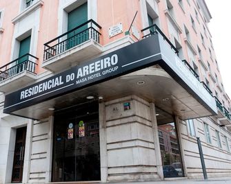 Residencial Lar do Areeiro - Lisbon - Building