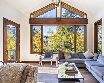 Hot Tub | Views | Bbq | Chic Deer Valley Retreat - Park City