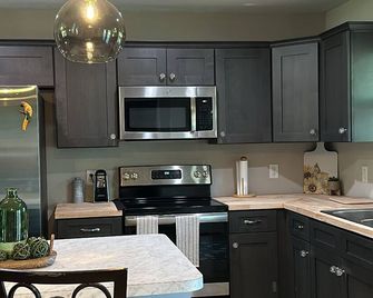 3-bedroom house in the heart of the “Spring Capital of the world” - Trenton - Cocina