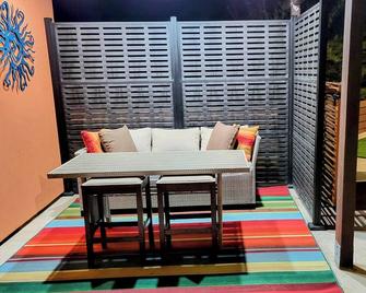 EV Charger, High-speed Internet, 3 Br 2 Bth stylish Dublin remodeled townhome. - Dublin - Patio