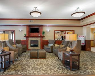 Best Western Plus Butterfield Inn - Hays - Lounge