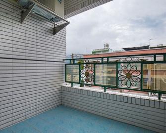 Hualien Elephant B&B - Ruisui Township - Балкон