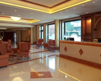 Palace Hotel Legnano - Legnano - Lobby