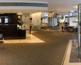 Bisonte Palace Hotel - Buenos Aires - Front desk