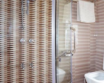 Arusha Naaz Hotel - Arusha - Baño
