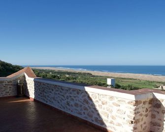 The bird house between sky and sea. - Aït Raïs Aomar - Balkon