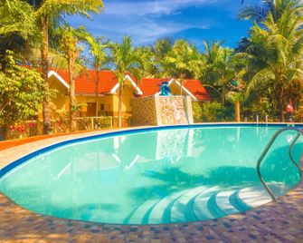Cavesera Residencia Farm and Resort - Santa Cruz - Pool