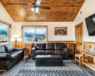 Yellowstone Riverside Cottages - Gardiner - Sala de estar