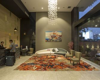 Liberty Hotel Thamrin Jakarta - ג'קרטה - לובי