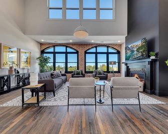 Benz View Penthouse w Rooftop, Secure Parking - Atlanta - Recepción