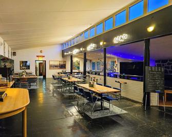 Nature Shelter Hotel - Åsljunga - Restaurante