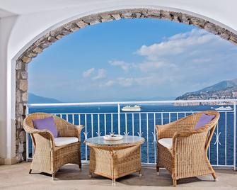 Hotel Belair - Sorrento - Balcony