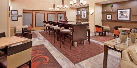 Image of hotel: Hampton Inn & Suites Dickinson ND