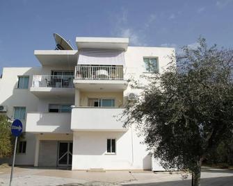 Faneromeni Court - Pafos - Edificio