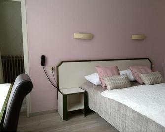 Hotel Napoleon - Cherbourg-en-Cotentin - Bedroom