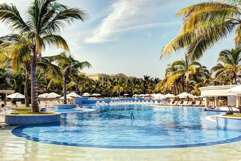 Pb Emerald Bay Owner Master Suite 1br2b May 2-9, 2026 - מזטלאן - בריכה