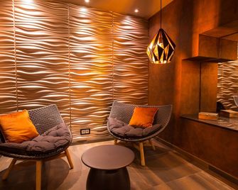 Top Hotel Hammer - Mainz Hauptbahnhof - Mainz - Oleskelutila