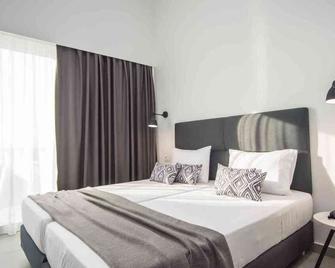 Golden Coast Resort - זאקינתוס (עיר)