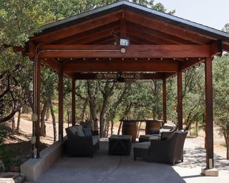 4 Rock Ranch - Mountain Escape - Middletown - Patio