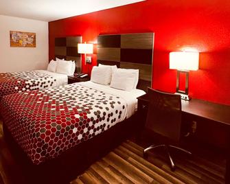 Econo Lodge Inn and Suites Downtown San Antonio Riverwalk Area - San Antonio - Bedroom