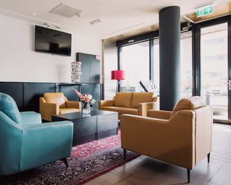 Bastion Hotel Rotterdam-Terbregseplein - Rotterdam - Lounge