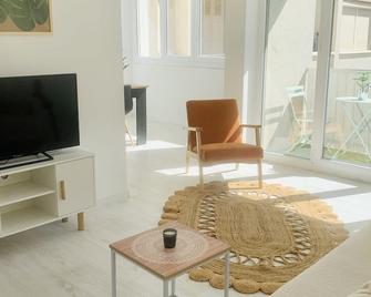 Le COSY T3 climatisé des Calanques de Morgiou - Marseille - Olohuone