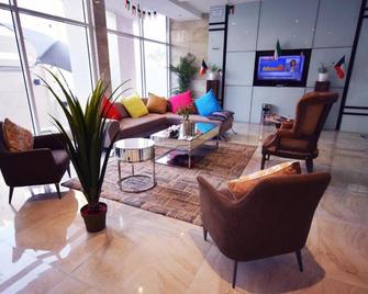 Leaders Plaza Apartments - Ahmadi - Lobby