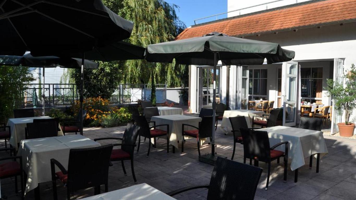 Kirchers Park & Wellnesshotel Kaiserstuhl Garni