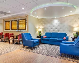 Spark by Hilton Atlanta Airport South College Park - College Park - Lounge