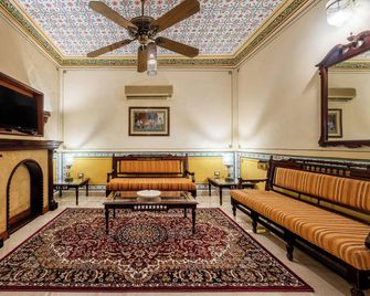 Chokhi Dhani The Ethnic 5-Star Deluxe Re - Jaipur - Salon