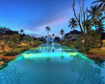 Rhythm Kumarakom - Kumarakom - Svømmebasseng