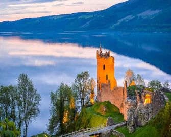 Loch Ness Drumnadrochit Hotel - אינברנס