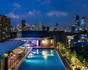 Mercure Jakarta Cikini - ג'קרטה - בריכה