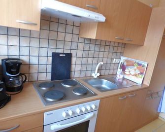 Adrett - 헤름스도르프 - 주방