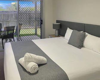 Direct Collective - Villas on Rivergum - Емералд - Спальня