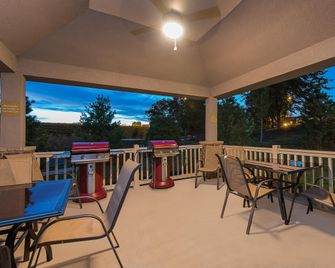 Candlewood Suites Bloomington By IHG - Bloomington - Balkon