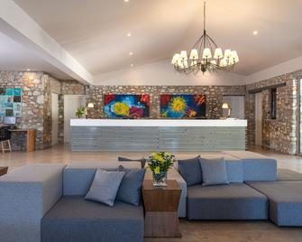 Kassandra Bay Resort, Suites & Spa - Katsaros - Front desk