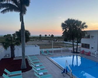 Arvilla - Treasure Island - Pool
