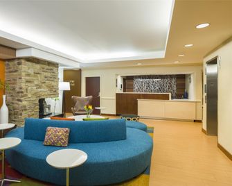 Best Western Allentown Bethlehem Lehigh Valley Inn & Suites - Bethlehem - Lobby