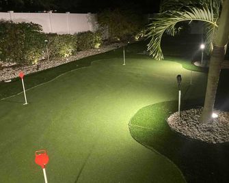 Coral Cottage Pool & Beach & Golf - Cape Canaveral