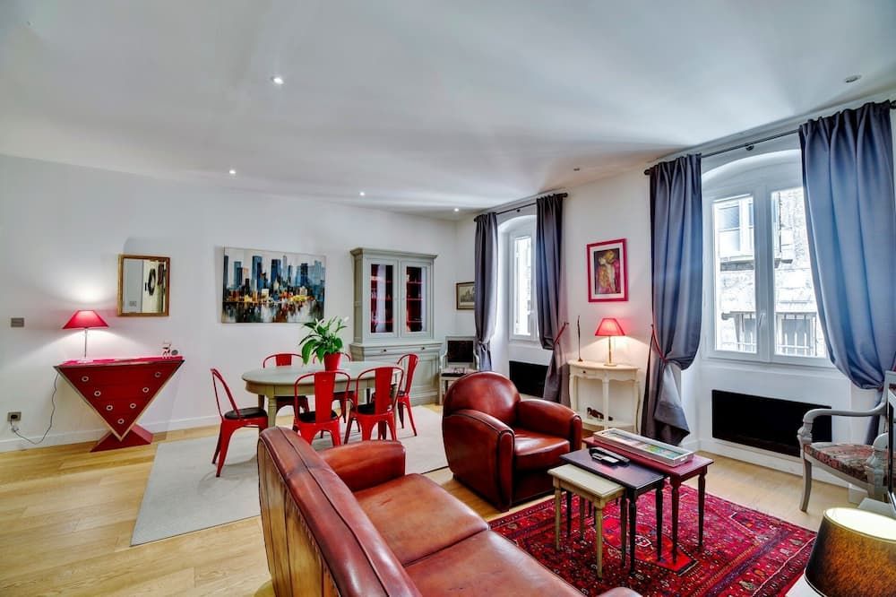 Le Confidentiel By Cocoonr - בורדו - סלון