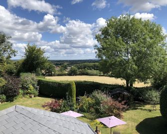 Trumbles - Horley - Udsigt