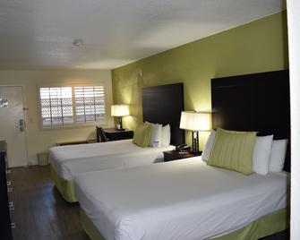 Old Town Western Inn & Suites - San Diego - Schlafzimmer