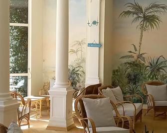 Résidence de Tourisme Vacances Bleues Villa Regina - Arcachón - Restaurante