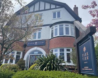 Park View - Scarborough - Edificio
